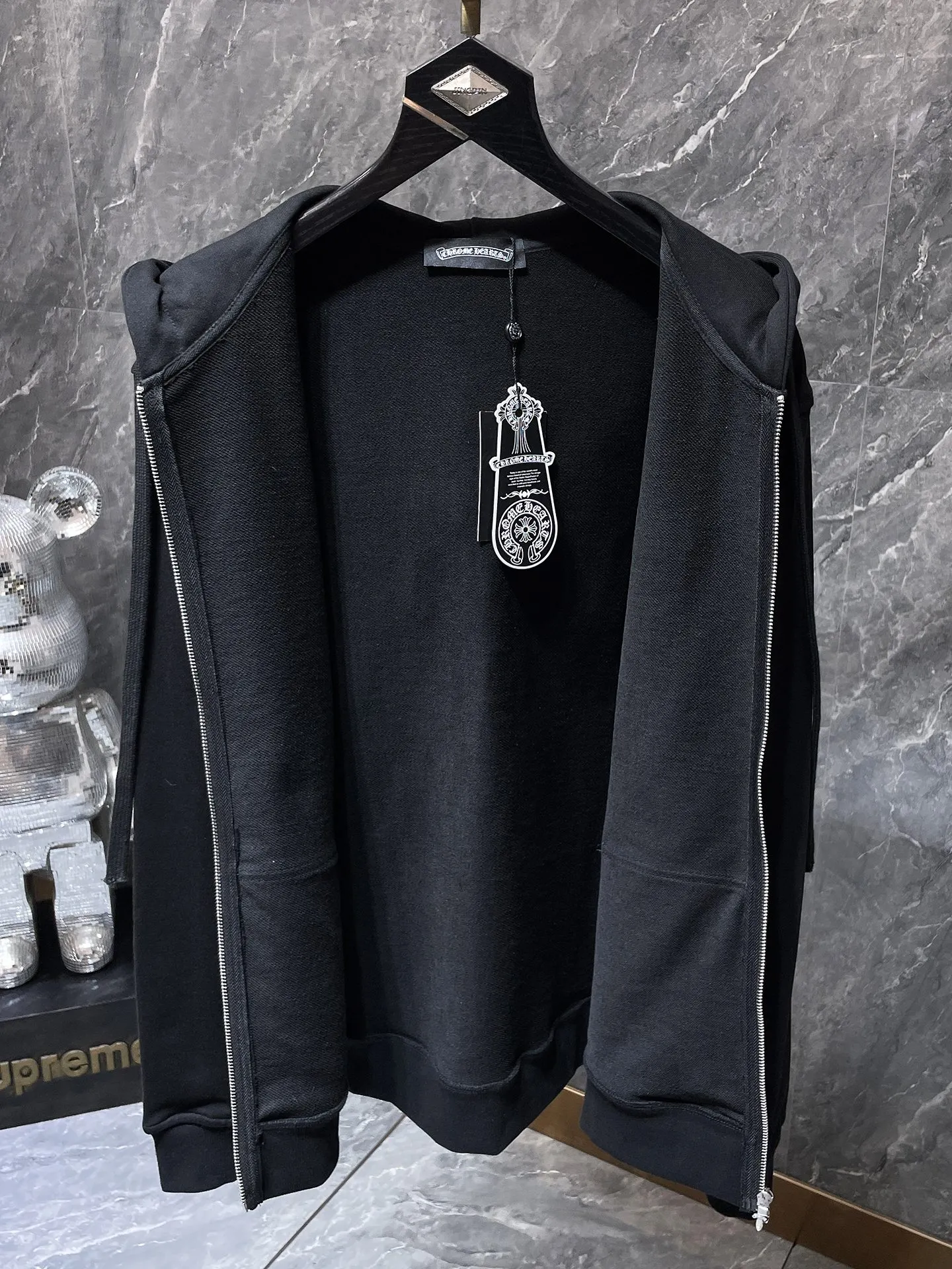 P270 Chrome Hearts Autumn and Winter 2025 counter synchronization❤️ Heavy-duty horseshoe Sanskrit letter hooded sweatshirt, hot diamond ➕ silicone ➕ flocking, improved customized version 1:1 high-gram weight high-quality fabric Recommended color: white black code number: S, M, L, XL